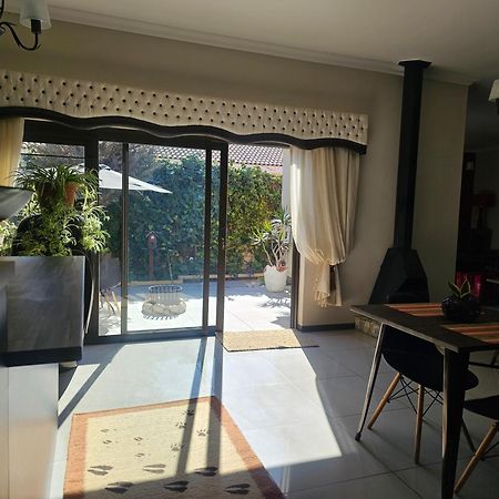 Cora'S Boutique Bed & Breakfast 스바코프문트 외부 사진